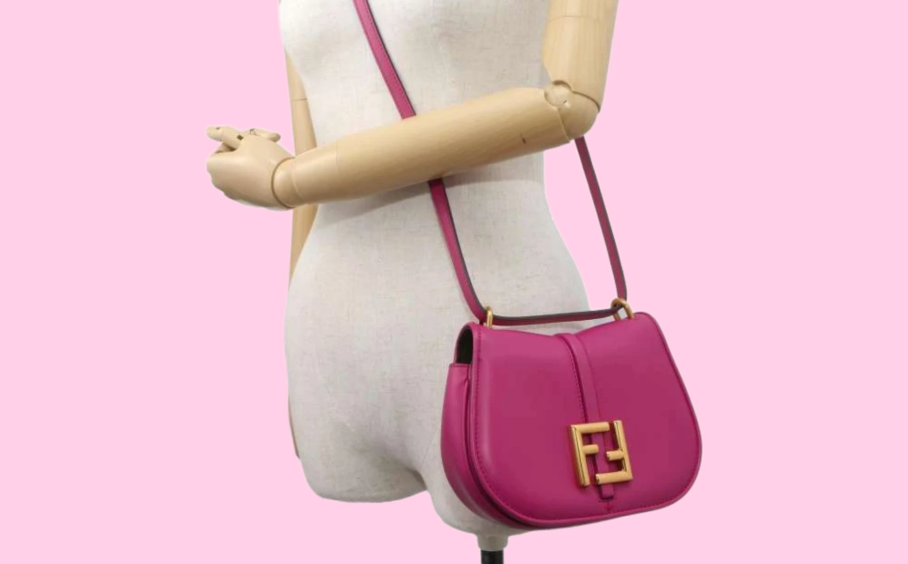 How To Wear a Crossbody Bag?