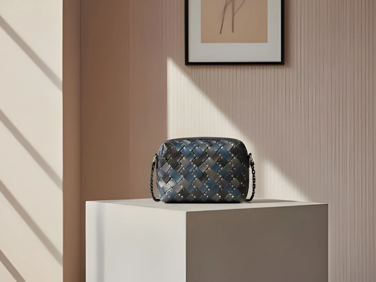 How Resellers Decide Whether to Buy a Bag