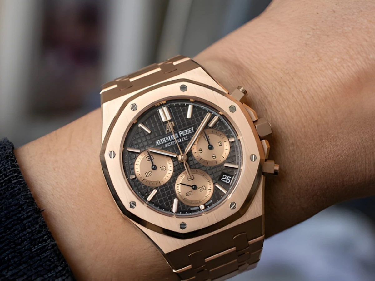 AP Royal Oak 37mm vs 41mm Size Guide