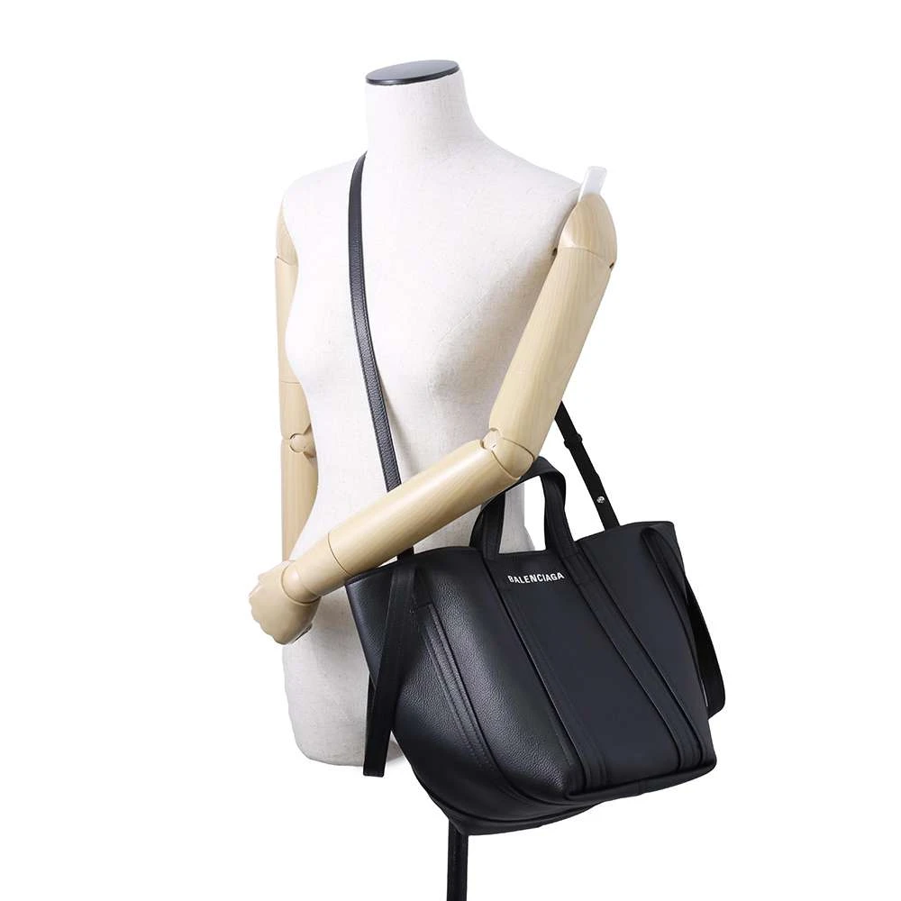 Balenciaga everyday leather tote bag hotsell