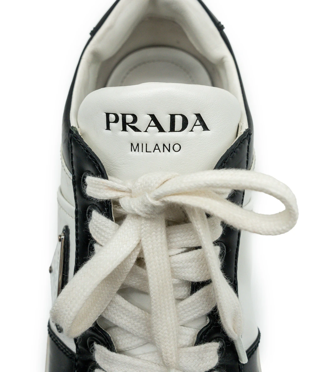 Prada Size 39 White and Black Downtown Leather Women's Sneakers