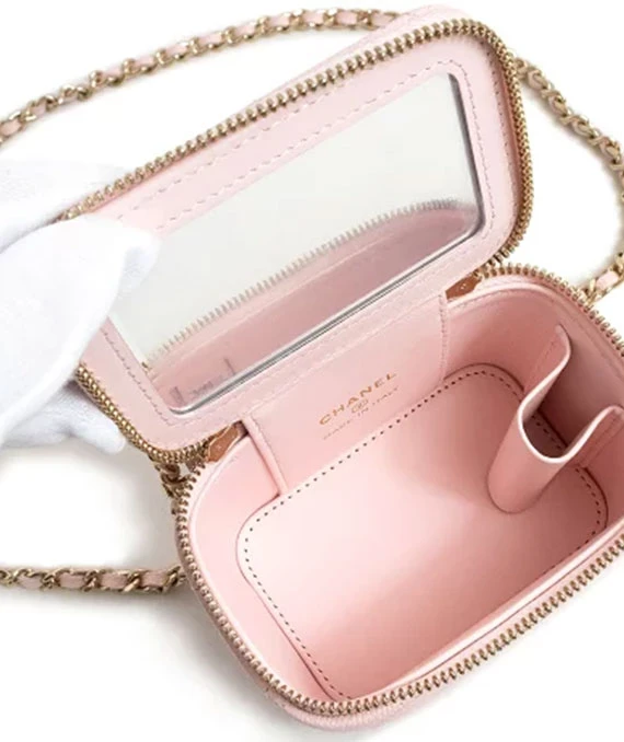 CHANEL Matelasse Light Pink Classic Small Vanity Case with Chain in Caviar Leather with Champagne Gold Hardware