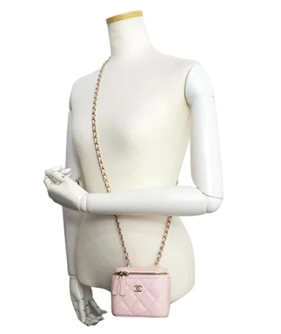 CHANEL Matelasse Light Pink Classic Small Vanity Case with Chain in Caviar Leather with Champagne Gold Hardware