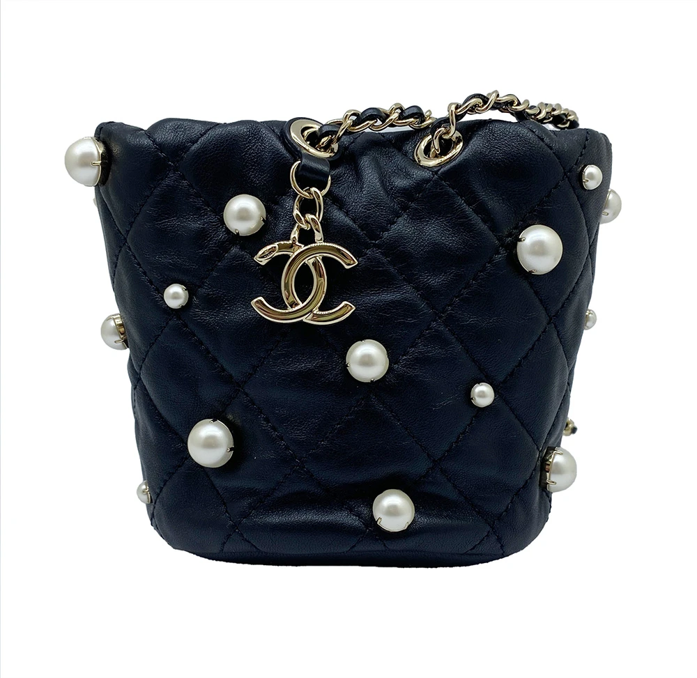 Chanel Black Lambskin Quilted Pearl Mini About Pearl Drawstring Bag