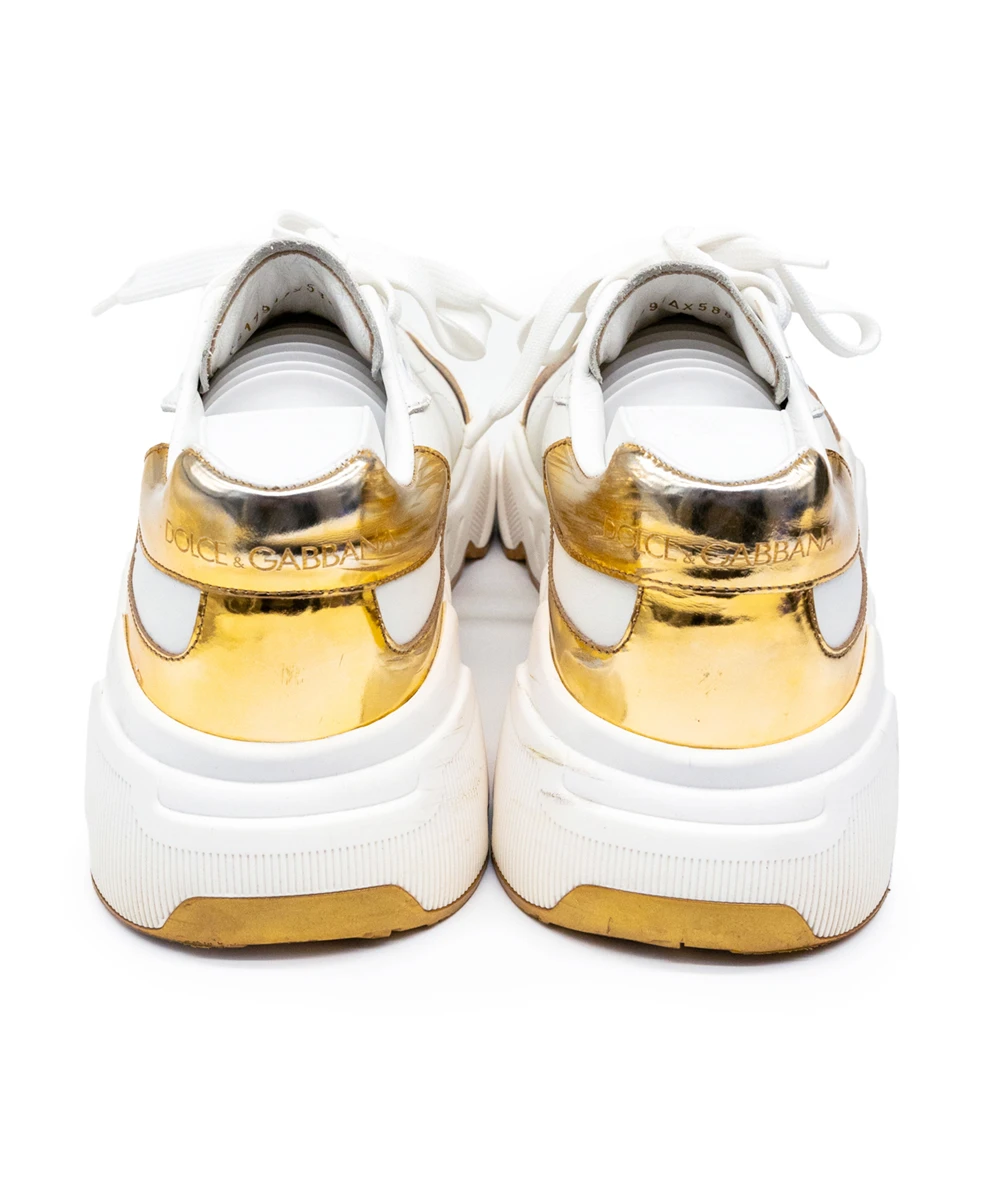 Dolce & Gabbana Size 40 White/Golden Patent Leather Super King Low Top Sneakers