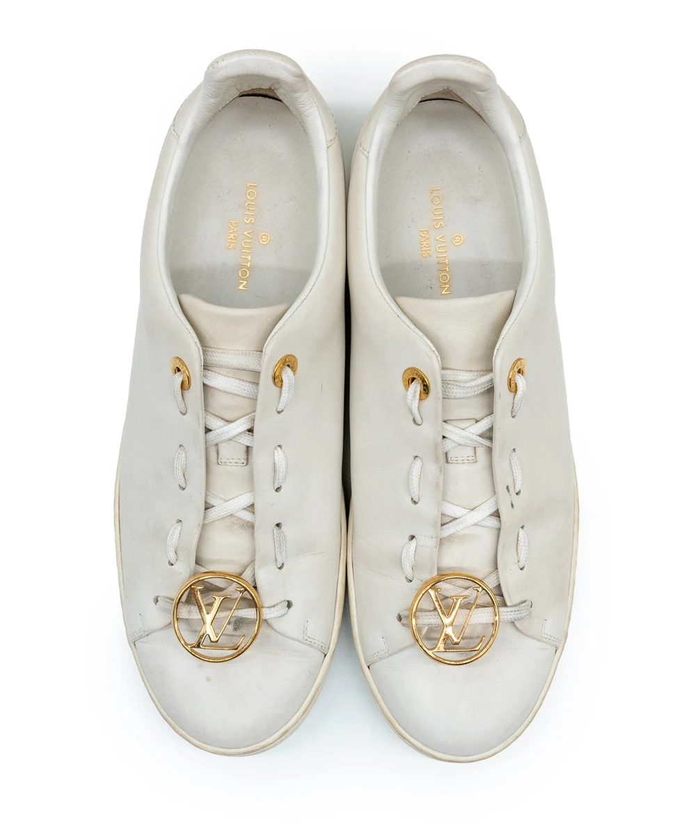 Louis Vuitton Size 39 White Leather Frontrow Metal Logo Lace Up Sneakers