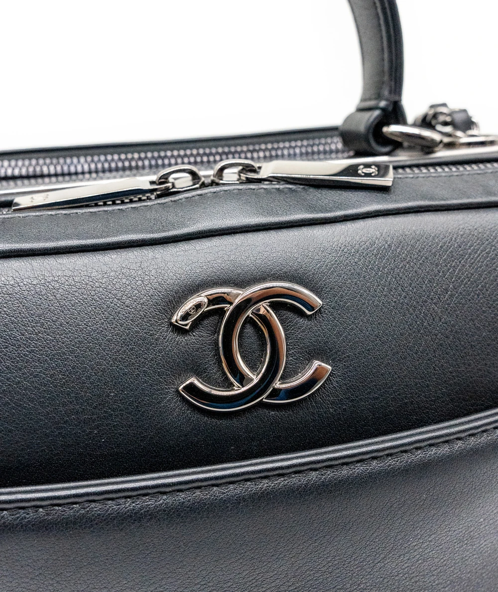 Chanel Black Calfskin Leather Medium Trendy CC Bowling Bag