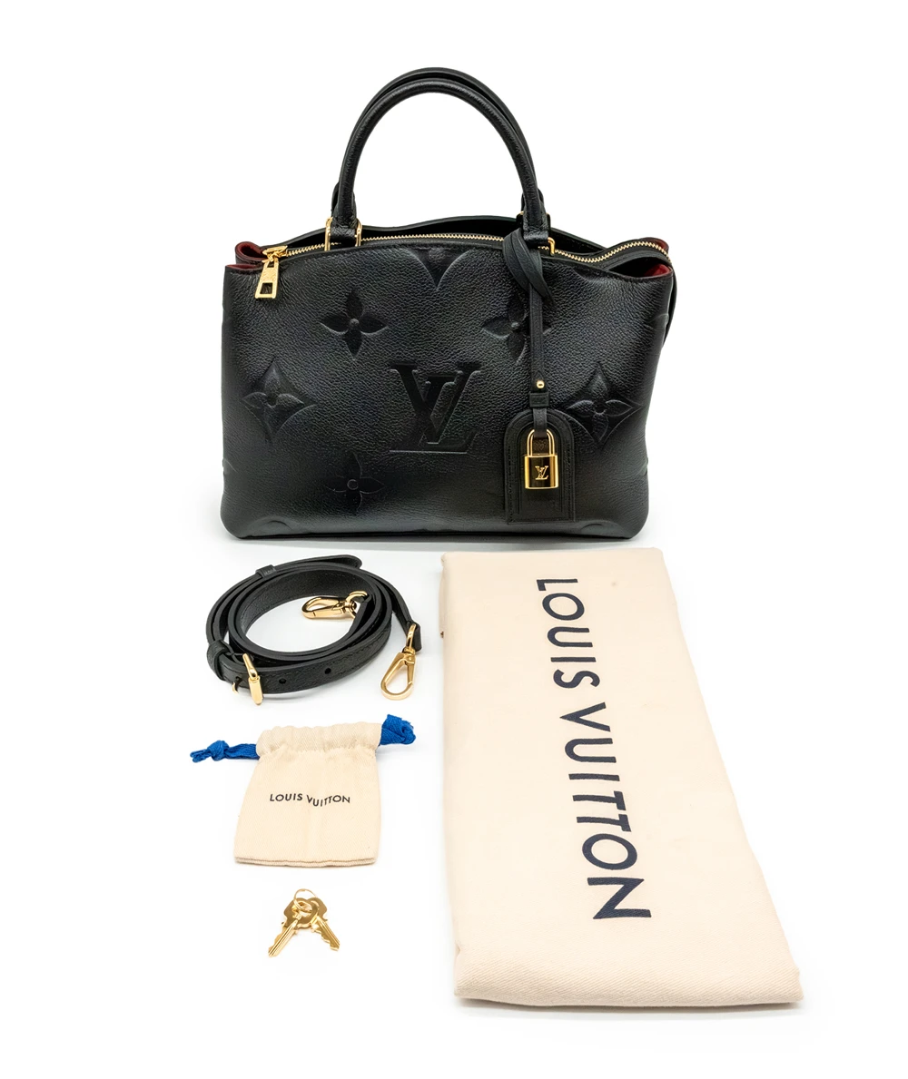 Louis Vuitton Petit Palais Bag in Black Grained Cowhide Leather