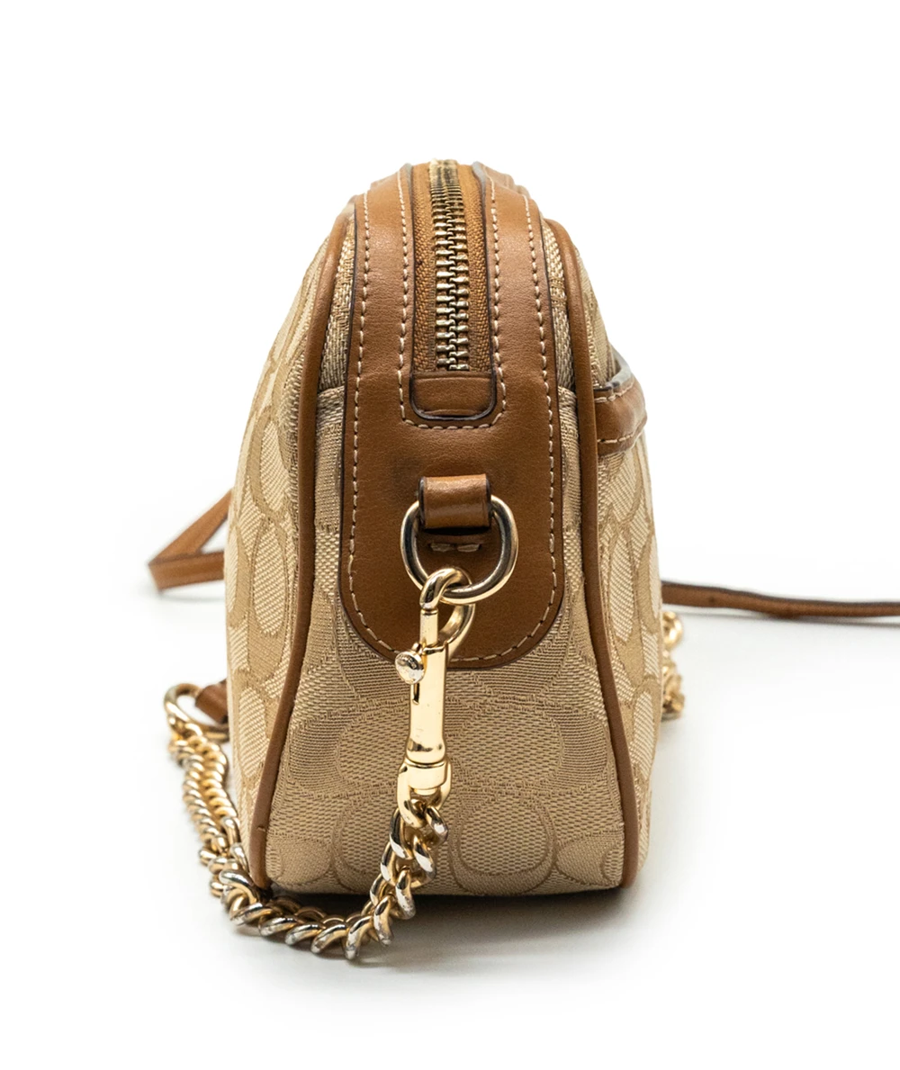 Coach Isla Chain Crossbody in Signature Jacquard - Light Khaki/Light Saddle