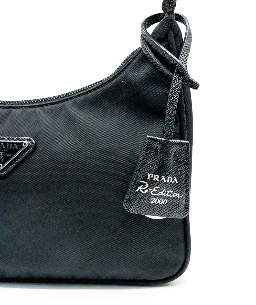 Prada Black Nylon Re-Edition 2000 Shoulder Bag