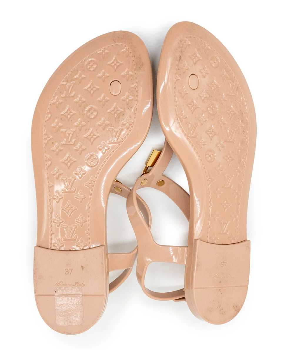 Louis Vuitton Size 37 Beige Rubber Bikini Thong Flats