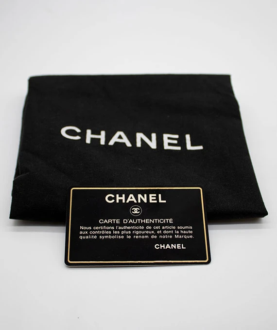 Chanel Black Quilted Lambskin Diana Medium Vintage Flap Handbag
