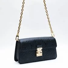 Louis Vuitton Wallet On Chain Métis Empreinte Leather M82637