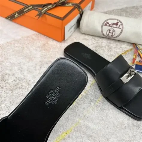 Hermes Giulia Sandal Noir Size 37.5
