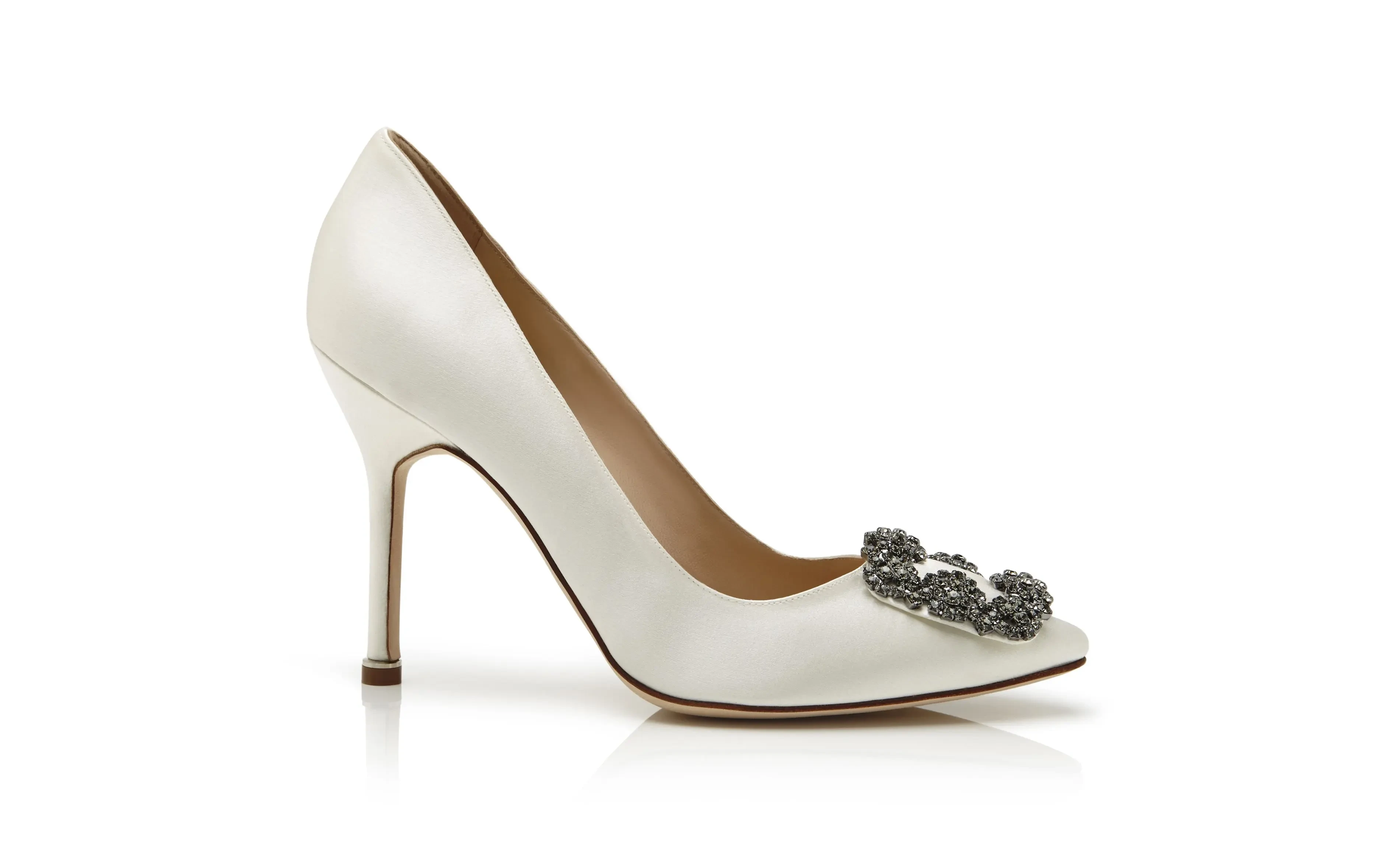 Manolo Blahnik Hangisi 90 Satin Pumps White Size 38.5