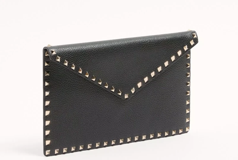 Valentino Rockstud Black calfskin envelope Pouch