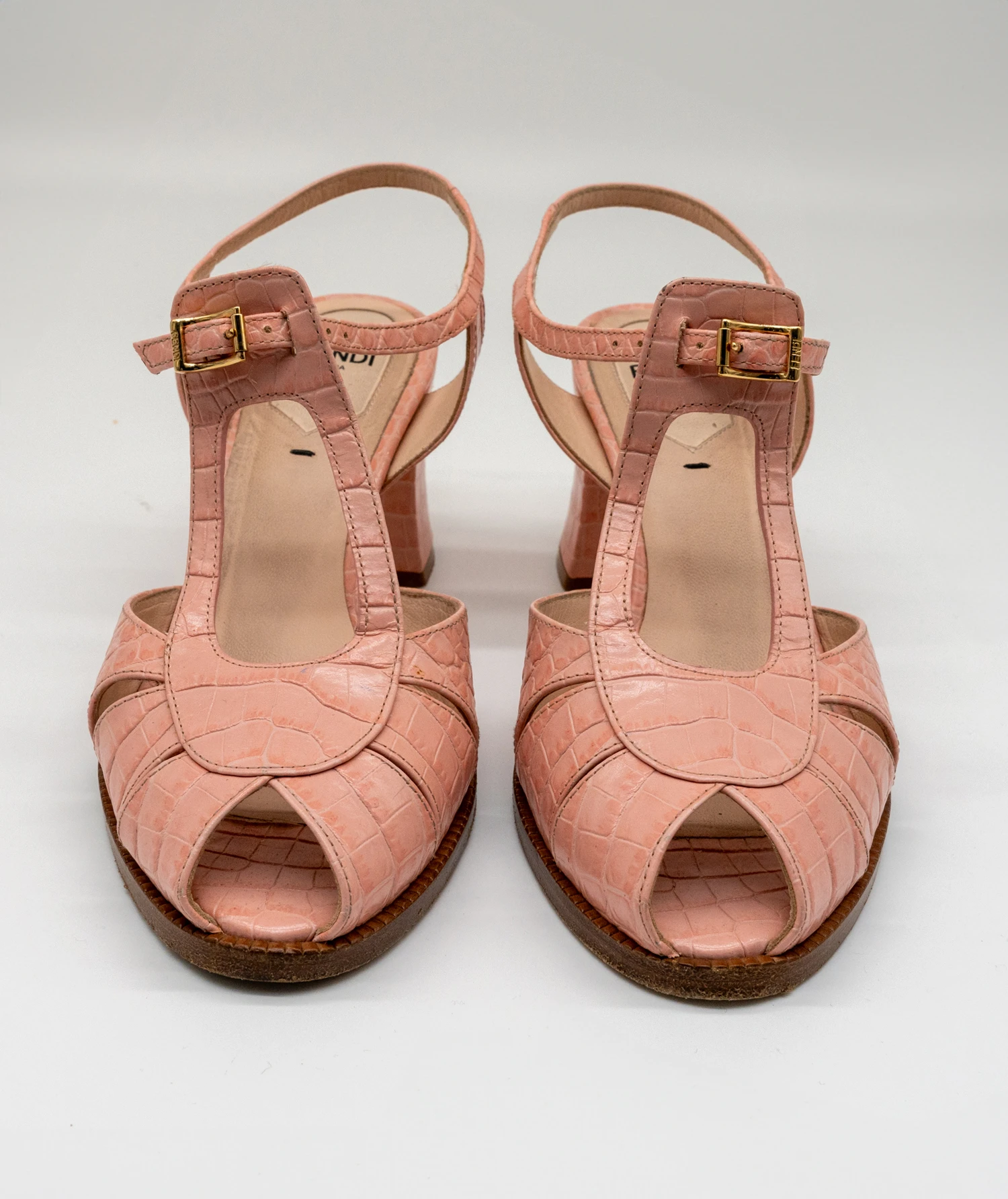 Fendi Size 37 Crocodile Leather T-Bar Platform Block Heel Sandals in Pink