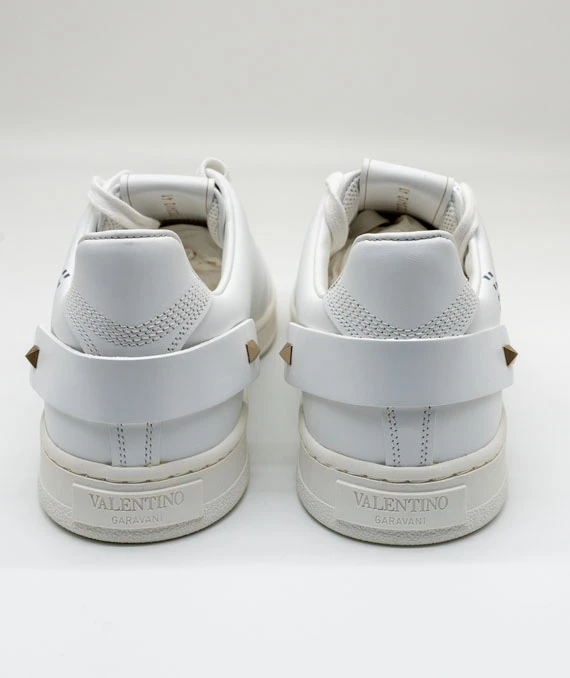 Valentino Size 41 White Leather Backnet Rockstud Low Top Sneakers