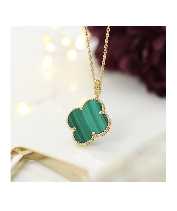 Van Cleef & Arpels Magic Alhambra Malachite 1 Motif Long Necklace In 18k Yellow Gold