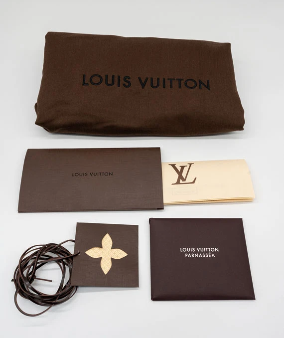 Louis Vuitton Scarlet Taurillon Leather Capucines MM