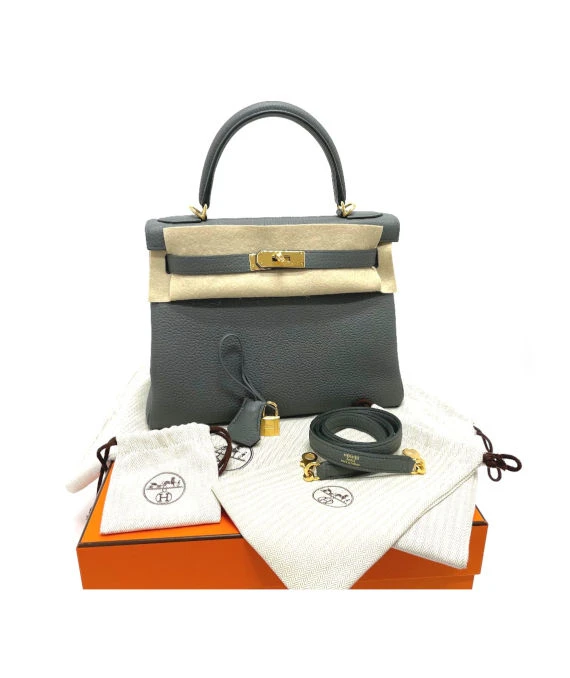 Hermes (Stamp U) Size 28 Togo leather Kelly in Vert Amande Gray Color with Gold Hardware