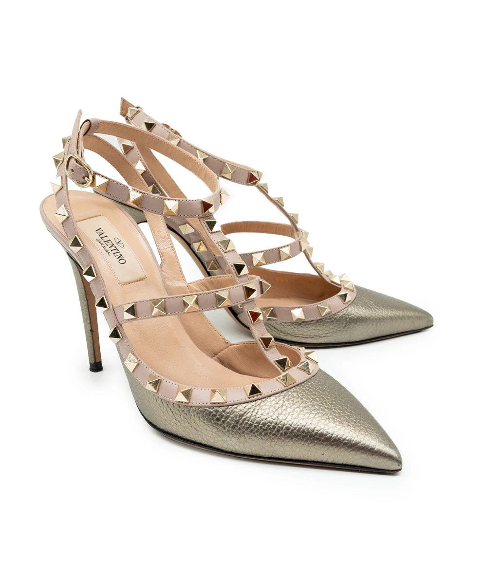 Valentino Size 38.5 Gold Leather Rockstud Ankle Strap Sandals