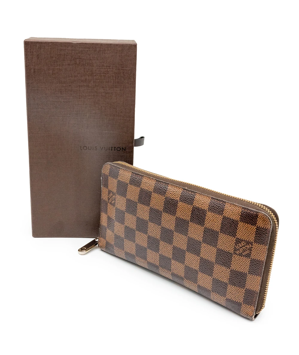 Louis Vuitton Damier Ebene Coated Canvas Zippy Wallet