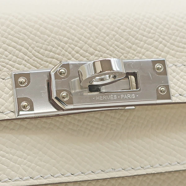 Hermes 2022 (Stamp U) Size 25 Epsom leather Kelly Nata x Sesame in Color with Palladium Hardware