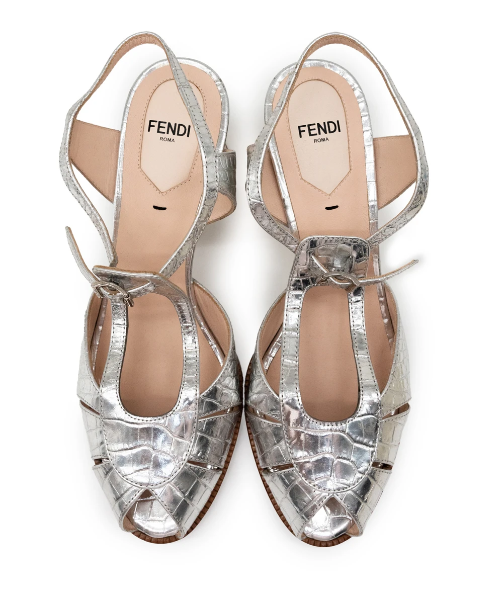 Fendi Size 38 Silver Foil Crocodile-embossed Leather Metallic Strappy Chameleon Platform Block Heel Sandals