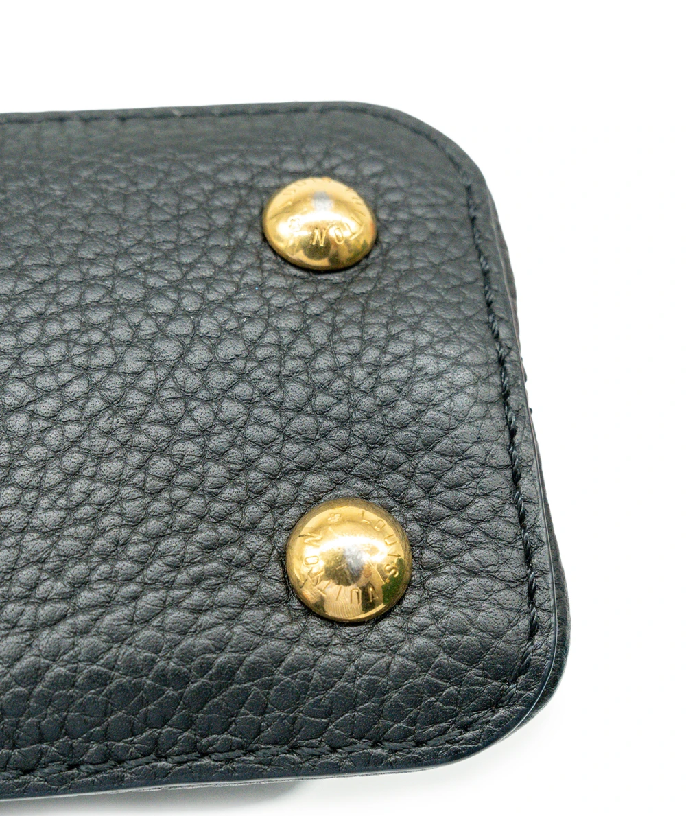 Louis Vuitton Capucines Mini Bag in Black Taurillon leather and Python Detailing